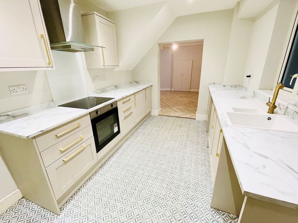 Property photo 2 of 10 Image