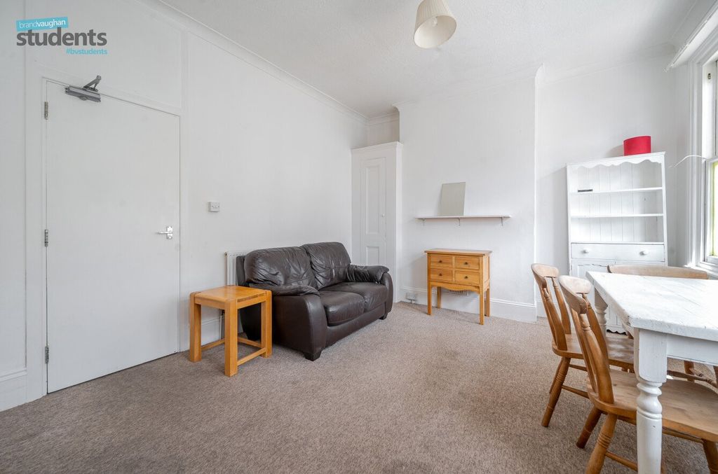 Property photo 1 of 10 0141Abb1-6E16-48d...