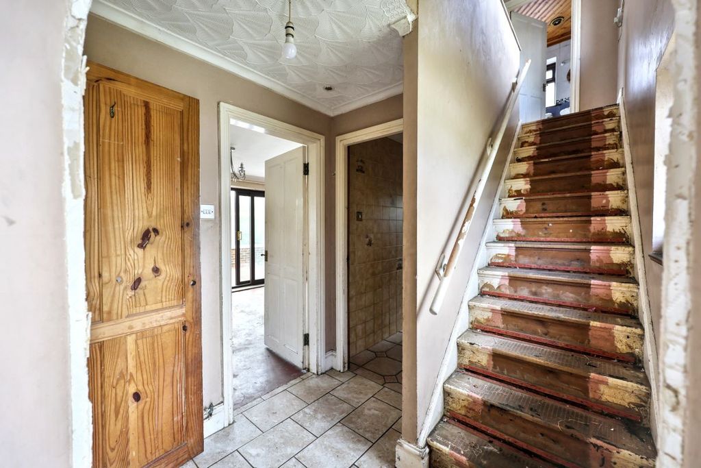 Property photo 3 of 22