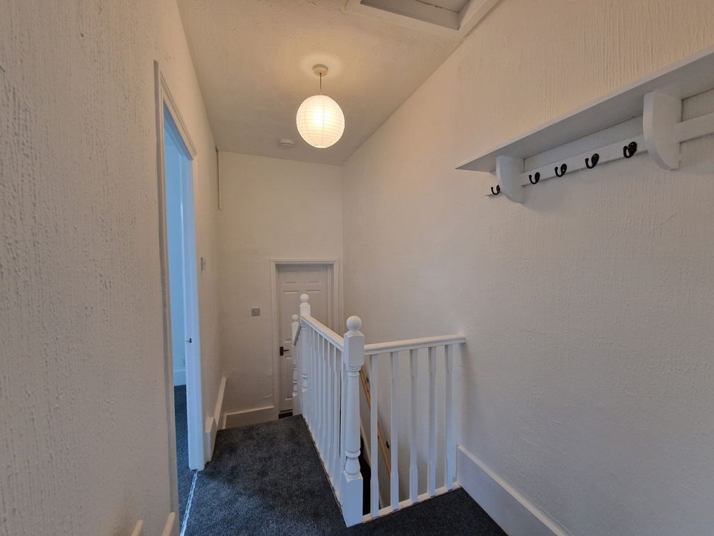 Property photo 2 of 7 Photo 5