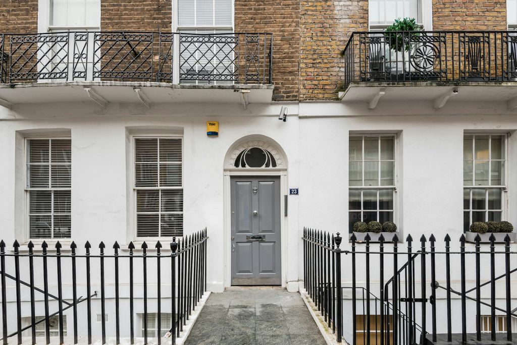 Property photo 2 of 7 23E.Yorkst-11.Jpg