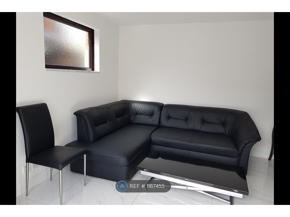 Property photo 3 of 13 Sofa Bed