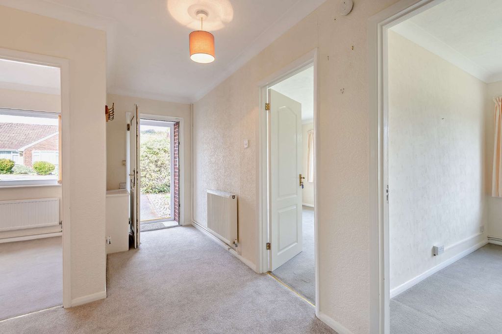 Property photo 3 of 19 Hall