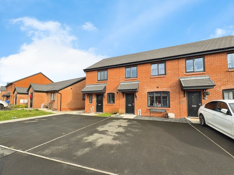 Property photo 1 of 12 Photo 10