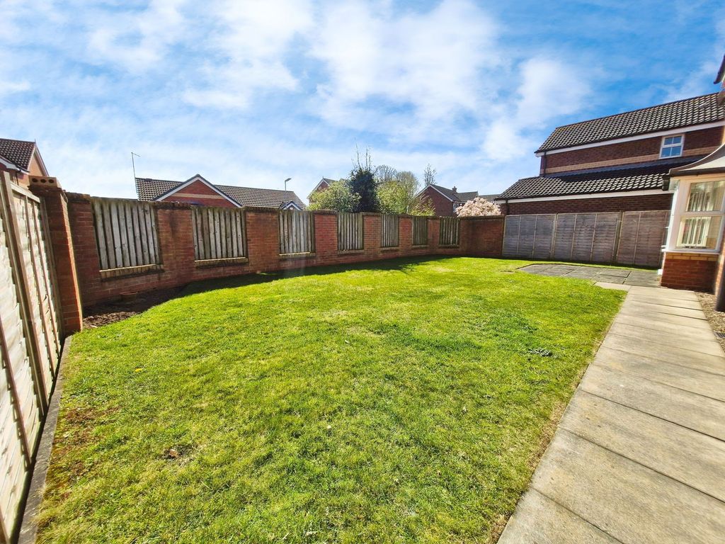 Property photo 2 of 23