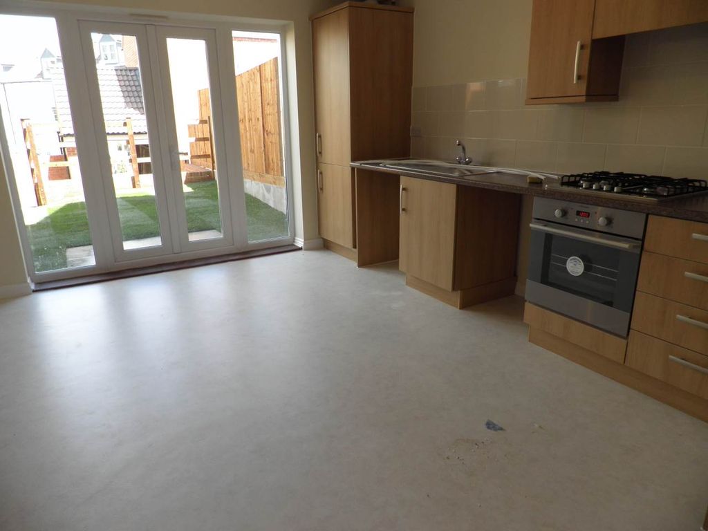 Property photo 2 of 13 Kitchen