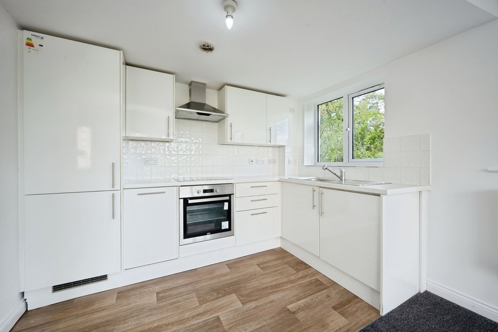 Property photo 2 of 11 Pbox-Img.Jpg