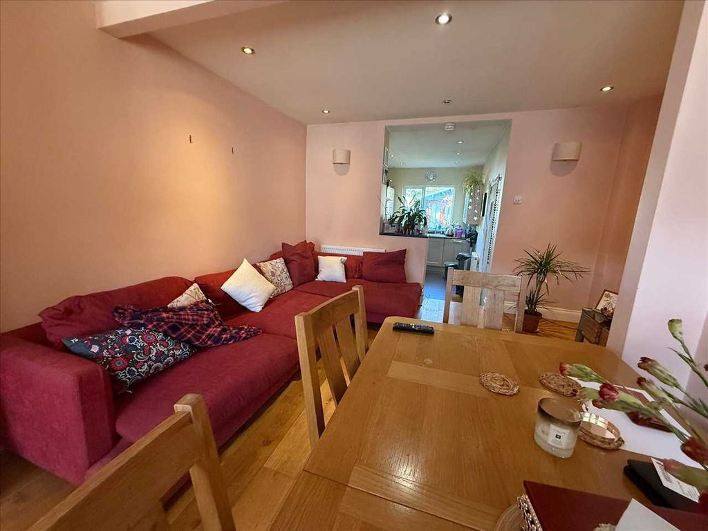 Property photo 3 of 15