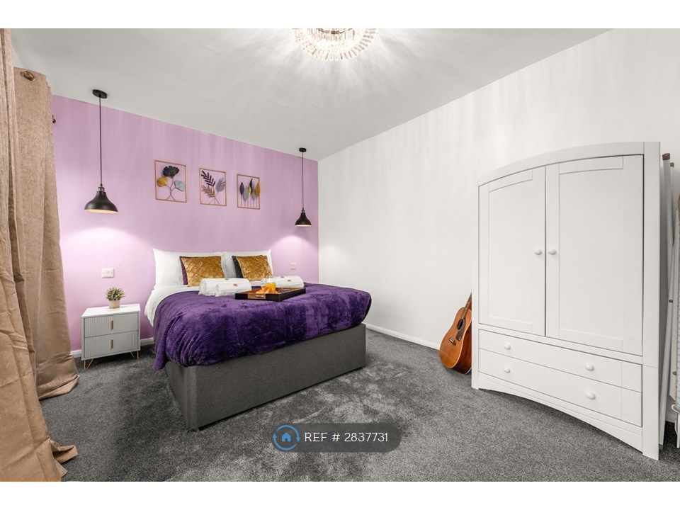 Property photo 3 of 35