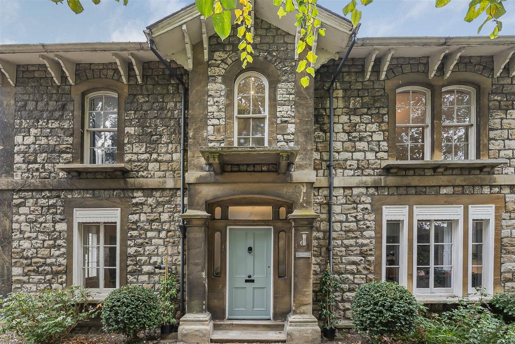 Property photo 1 of 36 46_64945.Jpg