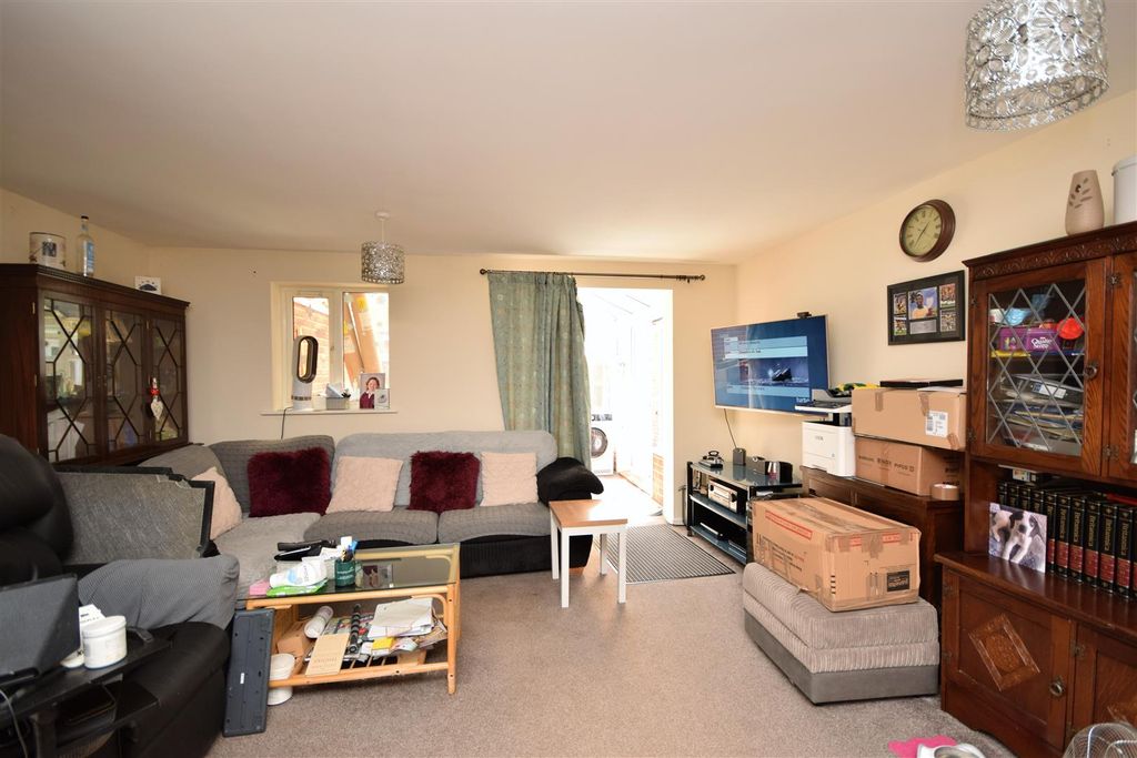 Property photo 3 of 9 6.Jpg