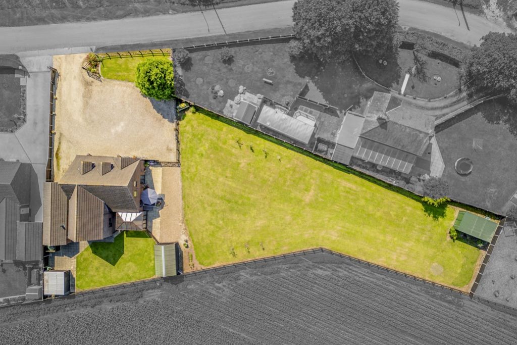 Property photo 2 of 37 Millers Cottage (Friskney)-5