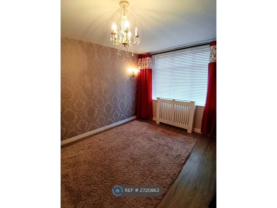 Property photo 2 of 4