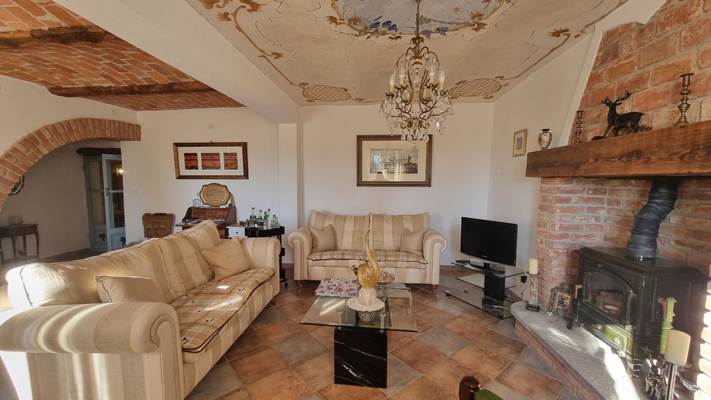 Property photo 1 of 37