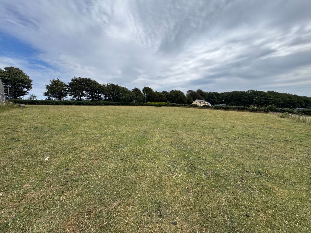 Property photo 2 of 51