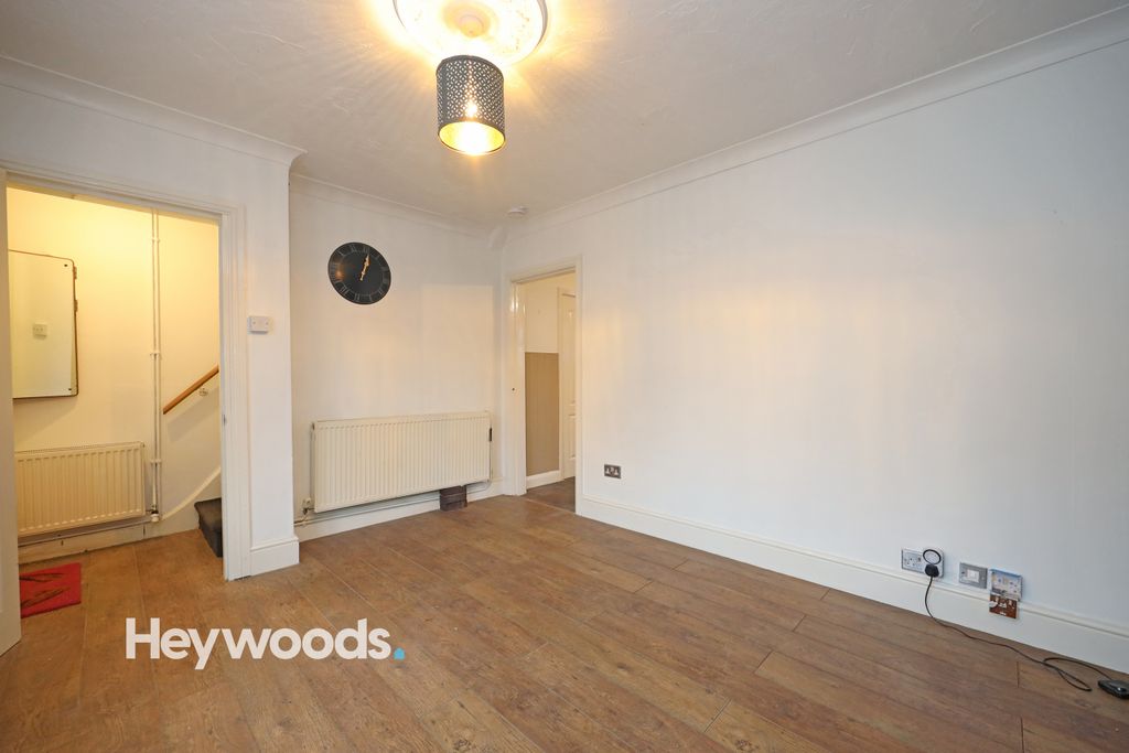 Property photo 3 of 24 099A1603