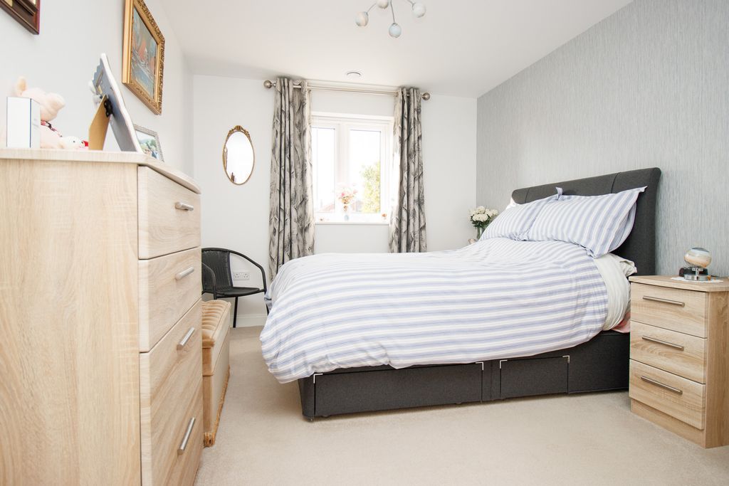 Additional image 8 of 2 bed flat for saleBrigg Court, Chantry Gardens, Filey YO14