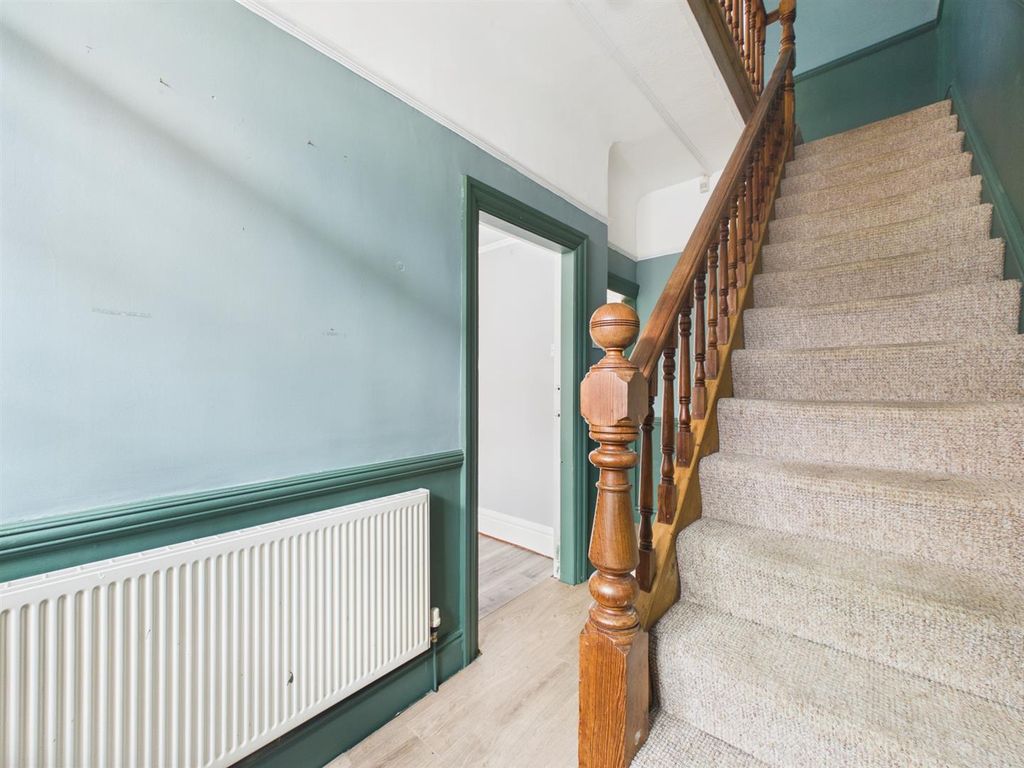 Property photo 3 of 41 Cam03844G0-Pr0533-Still002.Jpg