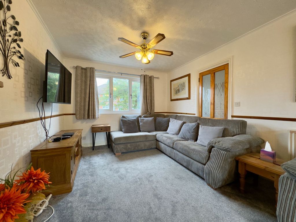 Property photo 3 of 22