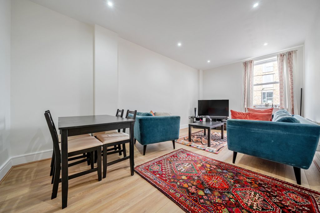 Property photo 1 of 16 Reception