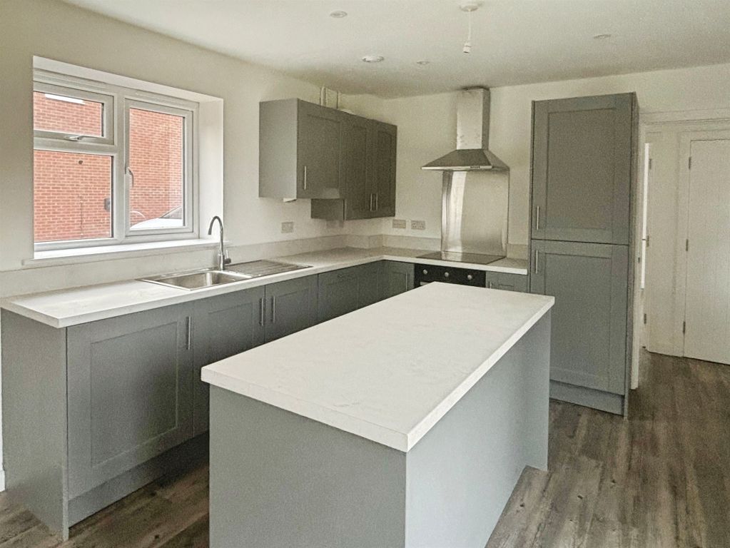 Property photo 3 of 25