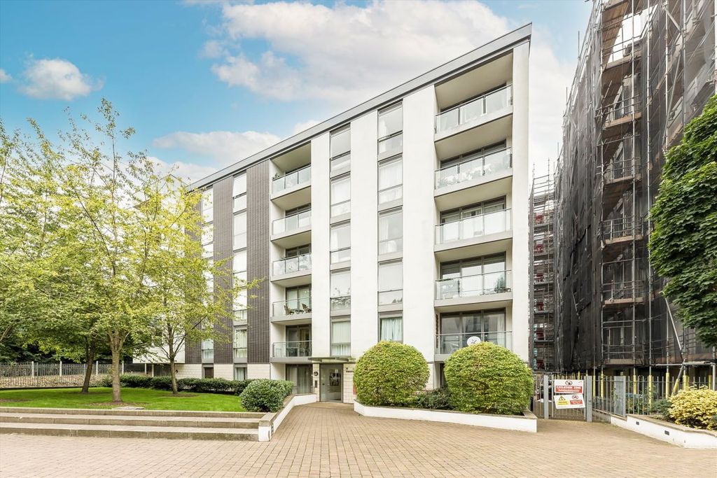 Property photo 1 of 6