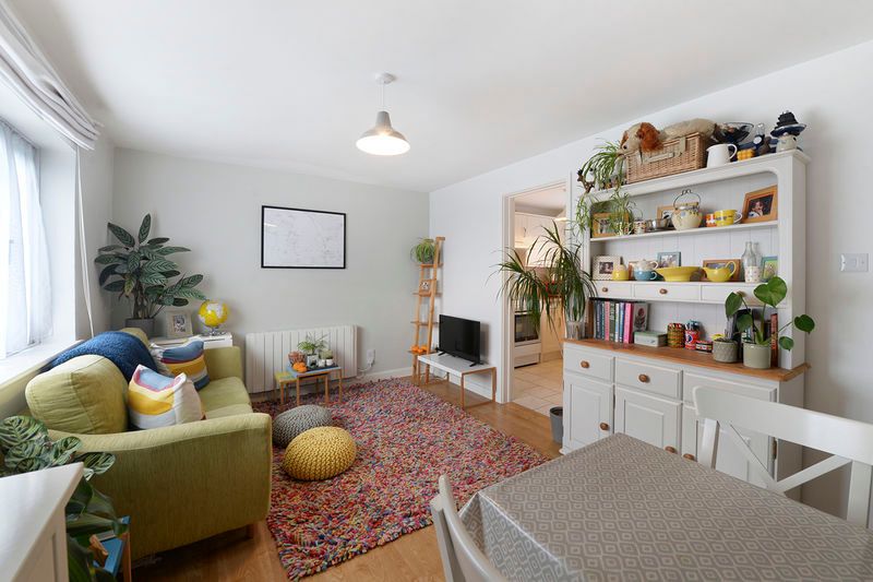 Property photo 1 of 10 Photo 5