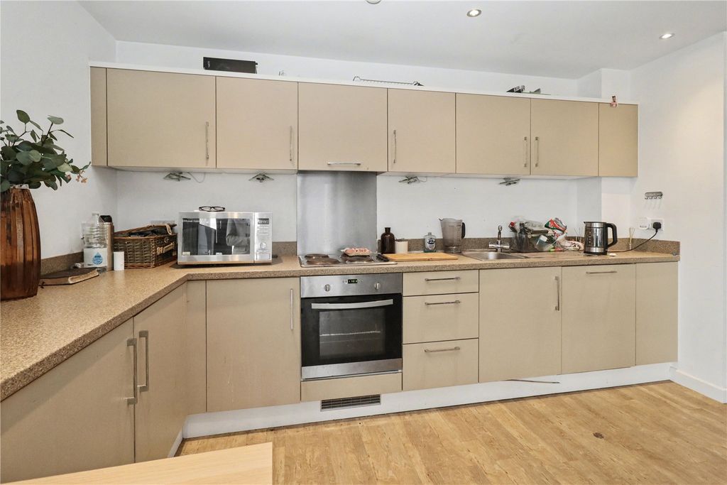 Property photo 2 of 11 Picture No. 03