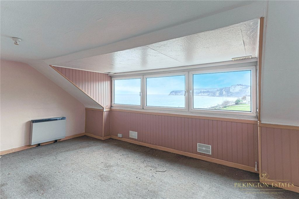 2 bed flat for saleWestleigh, Sea Hill, Seaton, Devon EX12 photo 4
