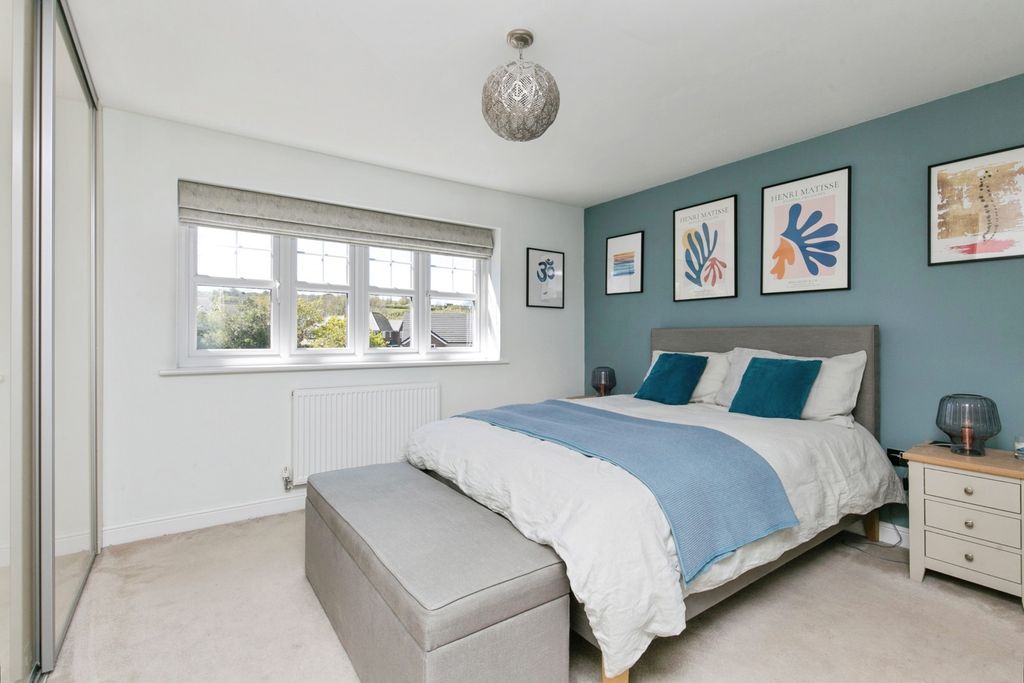 Property photo 3 of 22 Pbox-Img.Jpg
