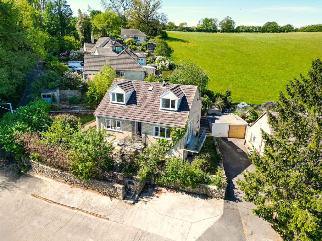 Property photo 1 of 36