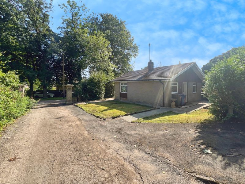 Property photo 1 of 17 External