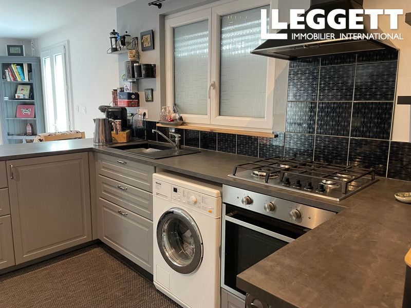 Property photo 3 of 10