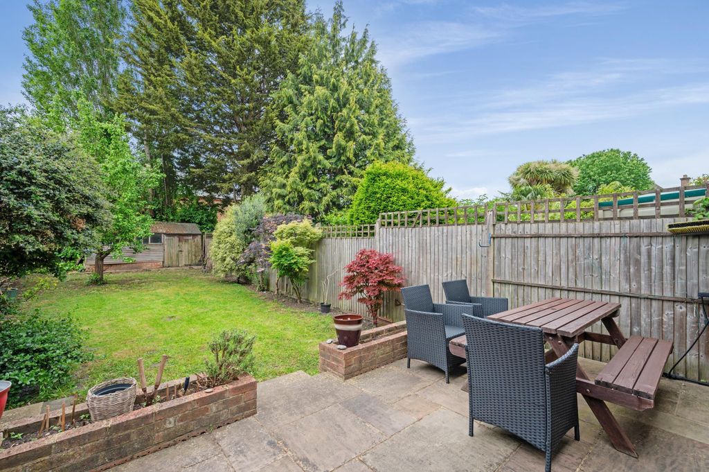Additional image 19 of 3 bed semi-detached house for saleClifden Road, Brentford TW8