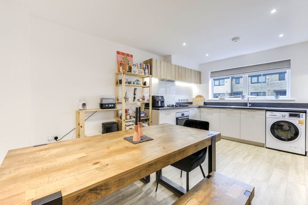 Property photo 2 of 19 Picture No. 07