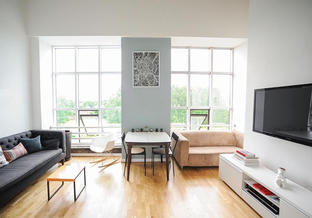 Property photo 1 of 7 Living Room