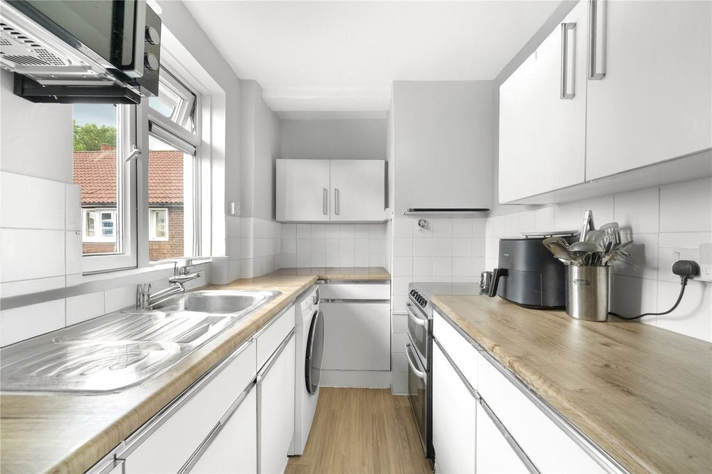 Property photo 2 of 14 Picture No. 06