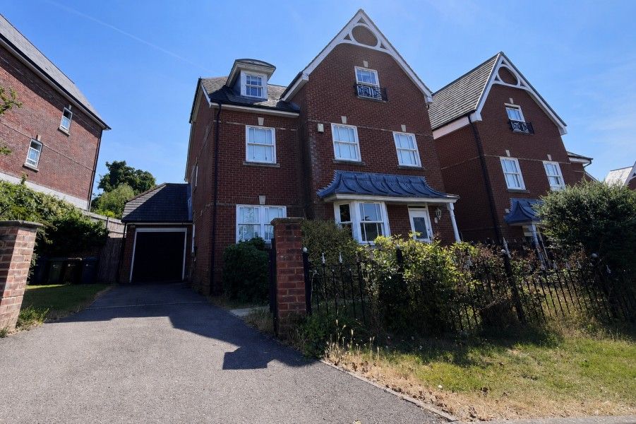 Property photo 1 of 17