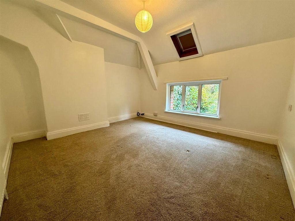 Property photo 1 of 8 Photo-2025-10-16-10-40-26.Jpg