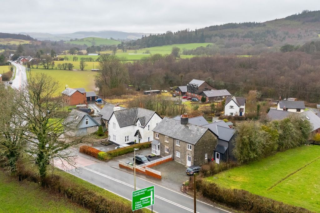 Property photo 1 of 36