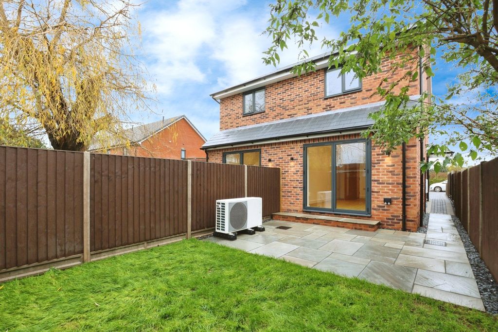 Property photo 1 of 16 Pbox-Img.Jpg