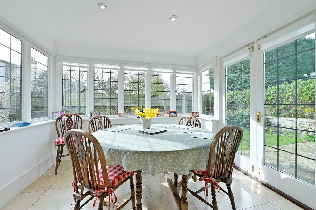 Property photo 3 of 14 Dining Room