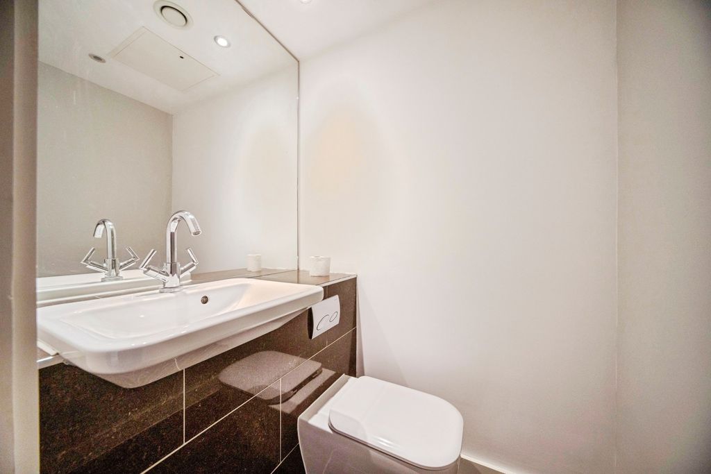 Property photo 3 of 20 Pbox-Img.Jpg