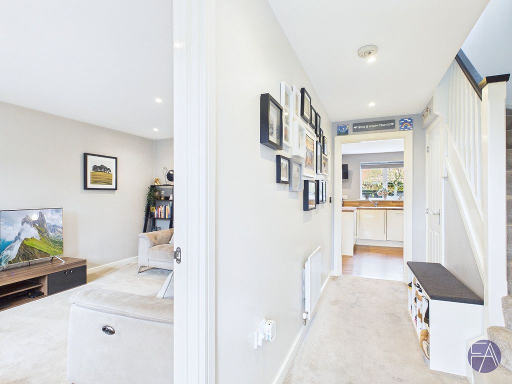 Property photo 2 of 22 4908656