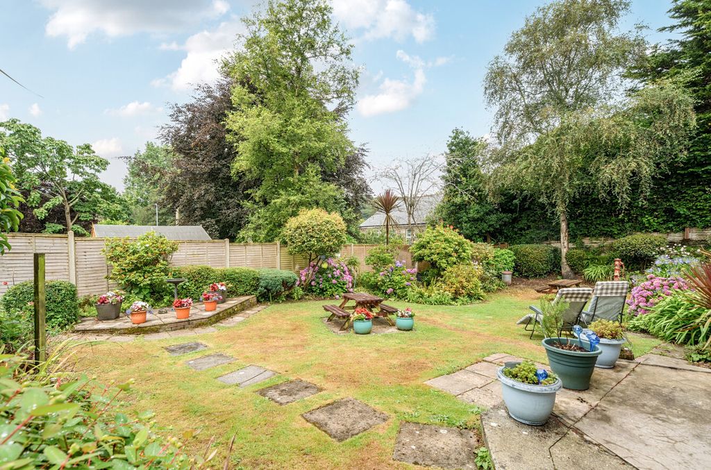 Property photo 2 of 30 1319991-8-6878Fde...