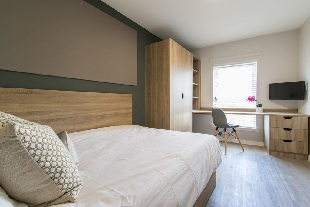 Property photo 3 of 10 Photo 2