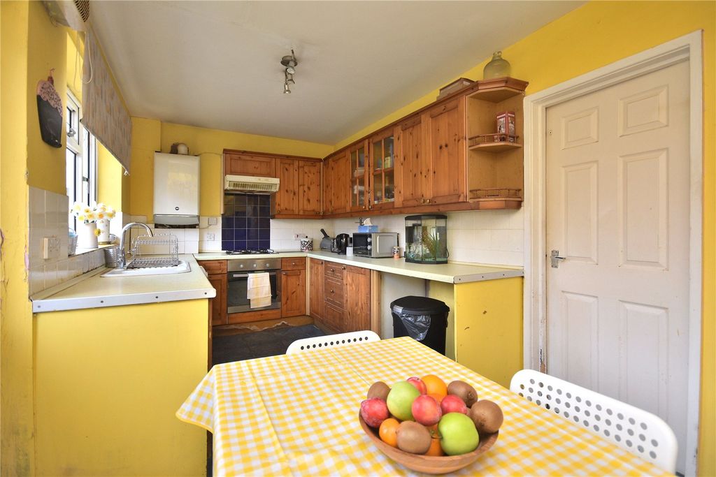 Property photo 3 of 15 Picture No. 13