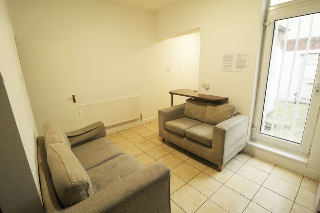 Property photo 2 of 5