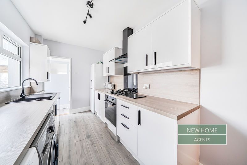 Property photo 2 of 21 Photo 13