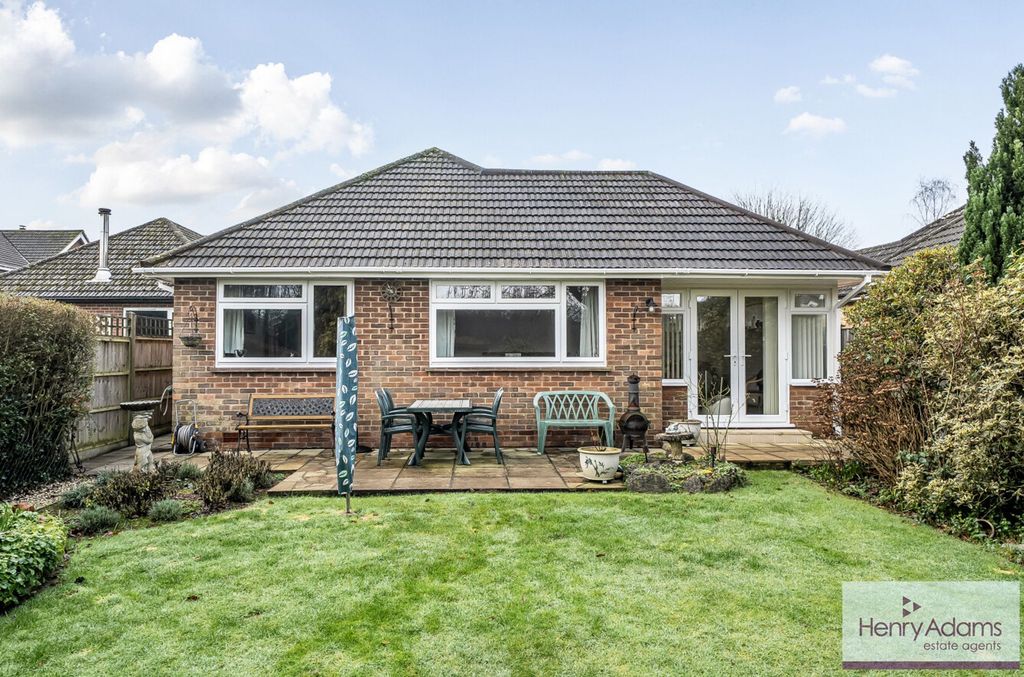 Additional image 18 of 3 bed detached bungalow for saleRother Close, Petersfield GU31